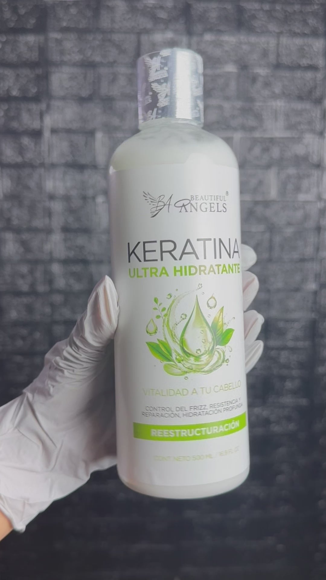 Keratina Ultra Hidratante Beautiful Angels:  Nutrición profunda para cabello extremadamente seco, con reparación desde el interior que combate el frizz y deja cada hebra sedosa y manejable.